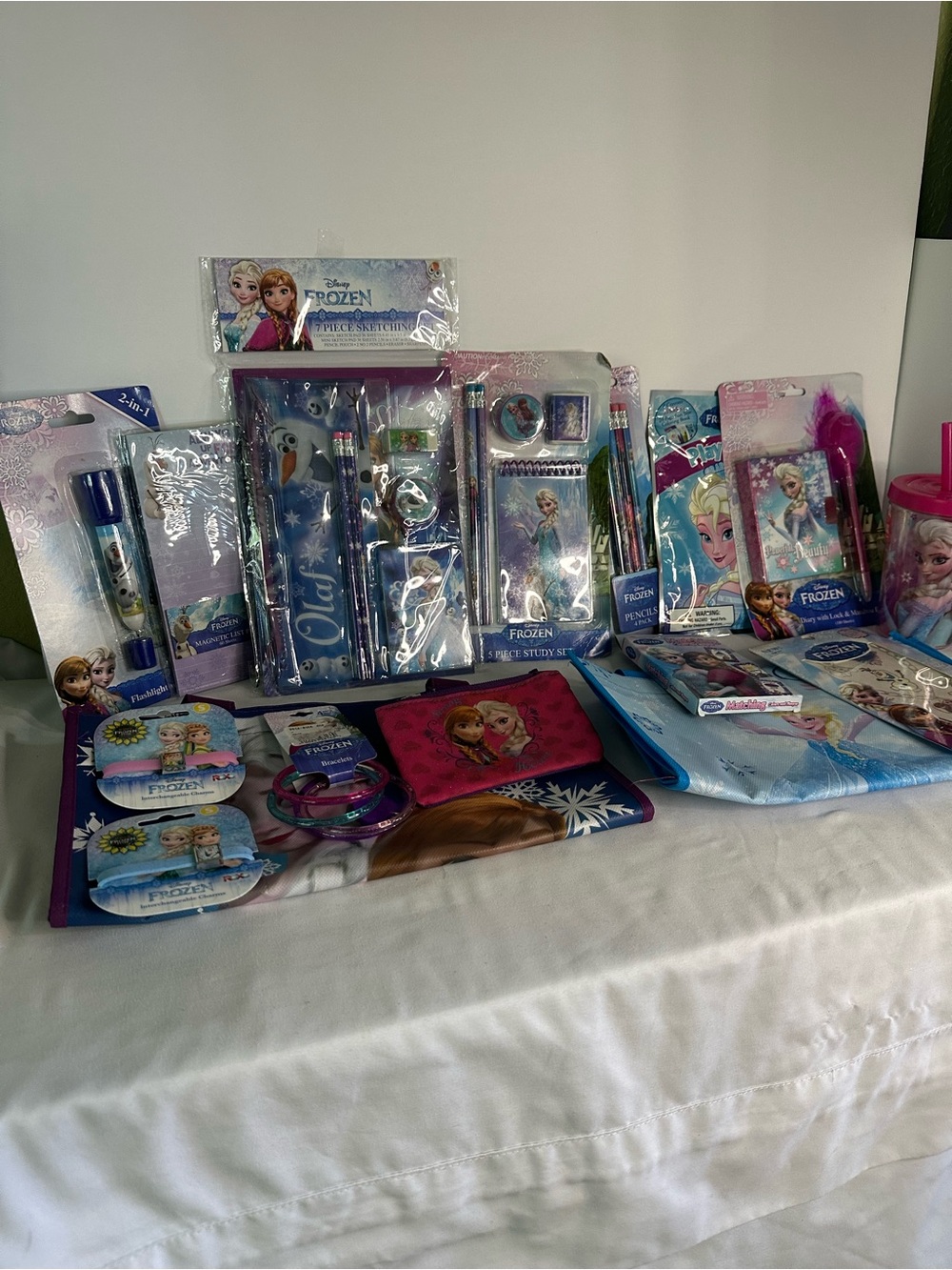 Disney Frozen Kids Gift Set - Anna, Elsa & Olaf